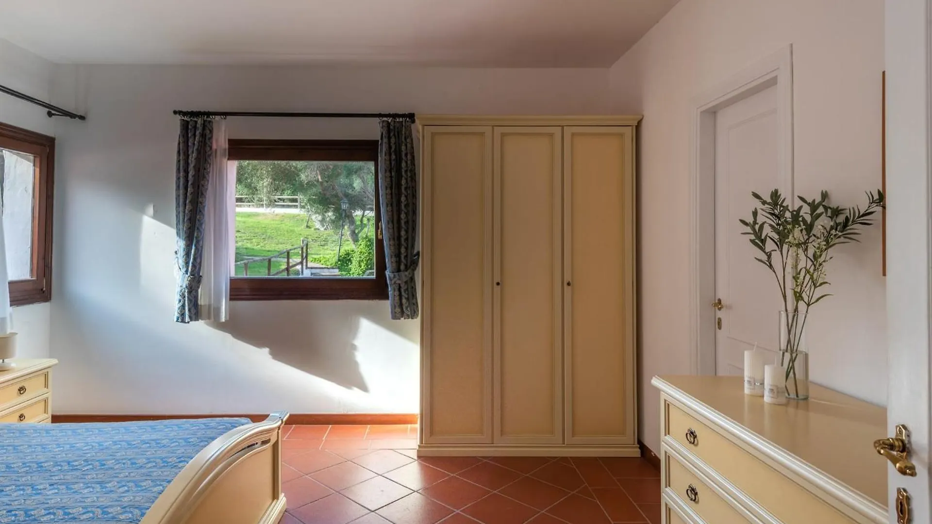 Charming Sea Villa Shared Pool Sleeps 6 V6In Punta de su Torrione