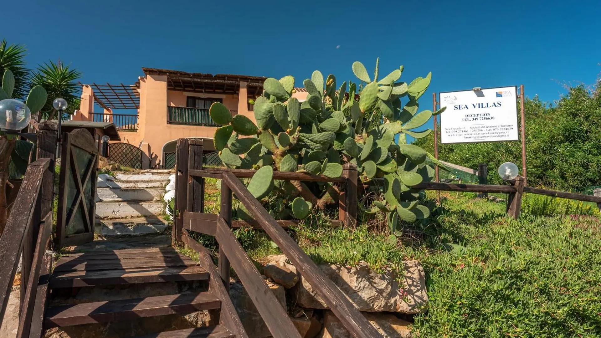 Charming Sea Villa Shared Pool Sleeps 6 V6In Punta de su Torrione