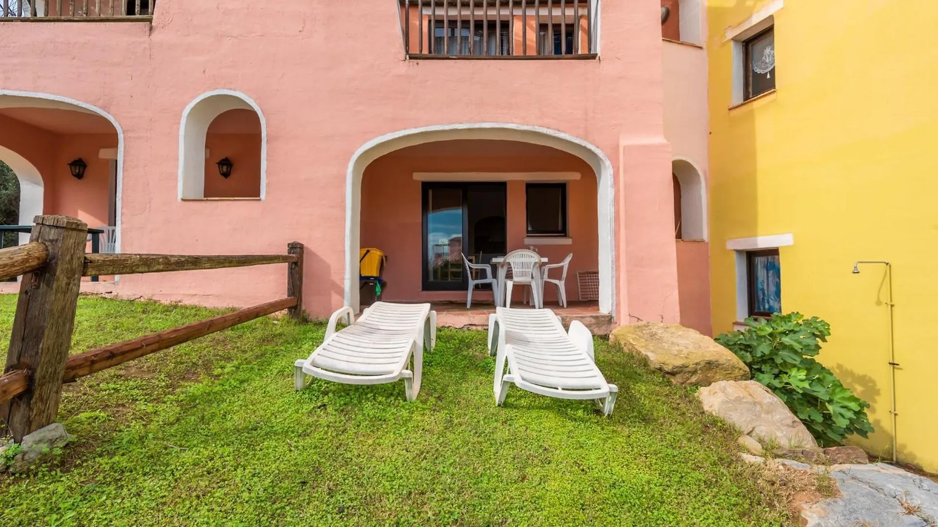 Charming Sea Villa Shared Pool Sleeps 6 V6In Punta de su Torrione Olaszország